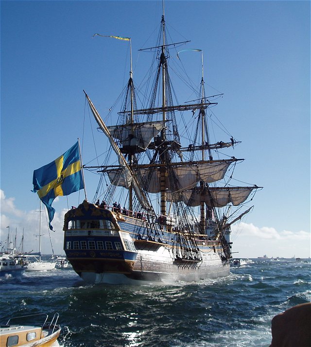 East Indiaman Gotheborg III depart for China in 2006
