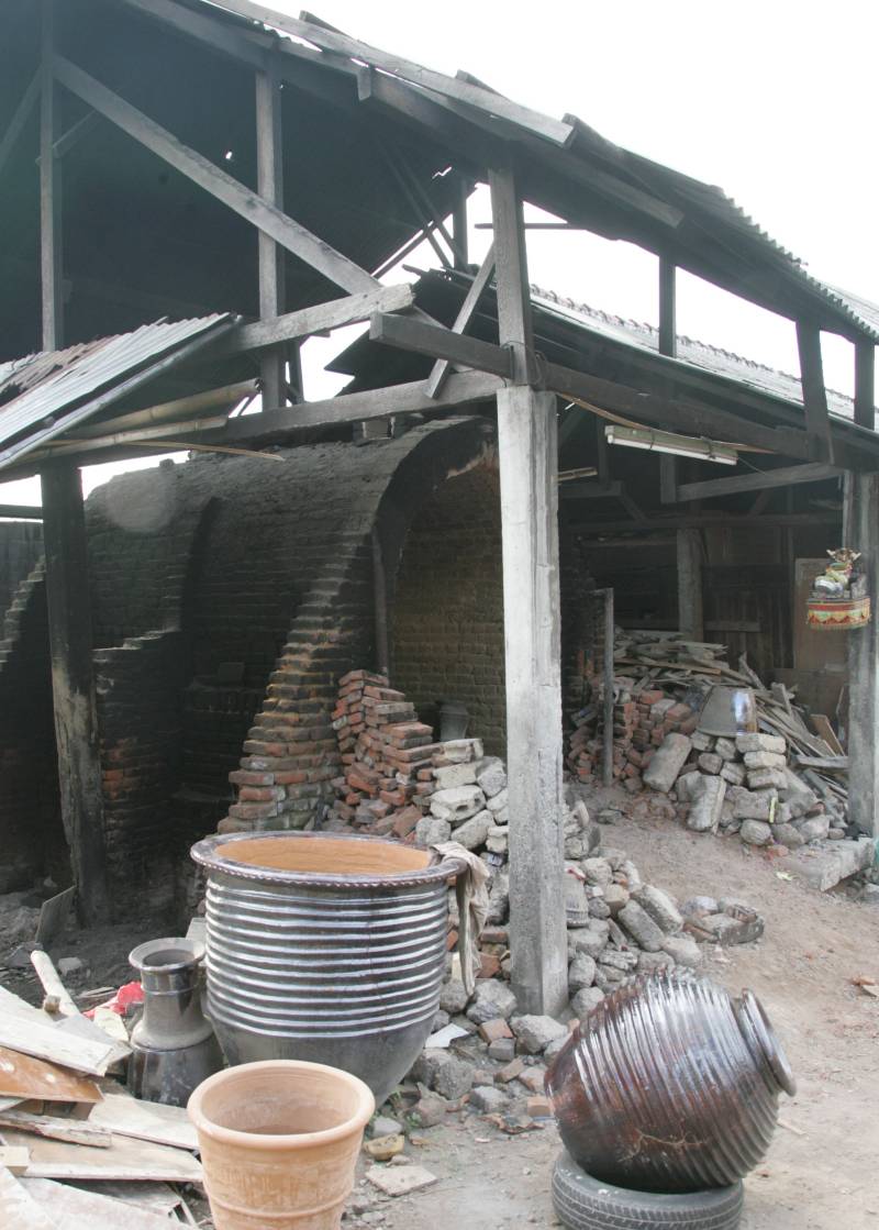 Balinese pottery kiln 