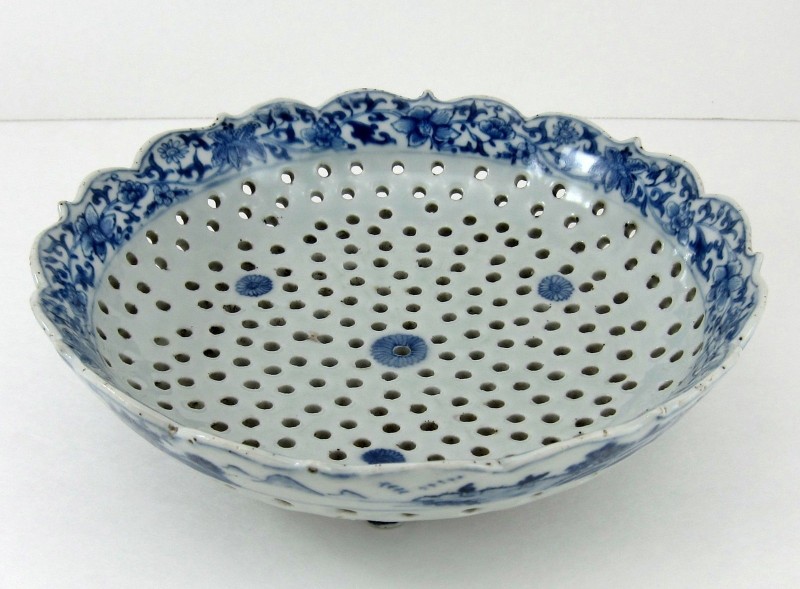 Colander, Chinese Export Porcelain, Qianlong period 1736-1795